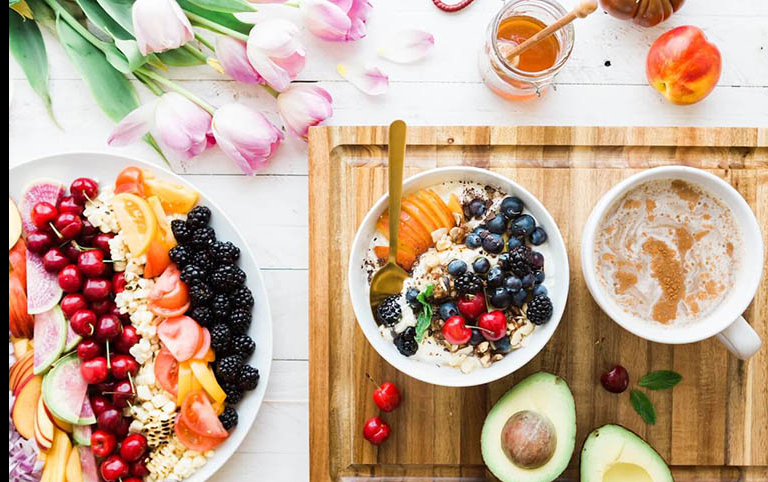 Bạn có biết thực phẩm nên và không nên ăn vào bữa sáng để tốt cho sức khỏe?